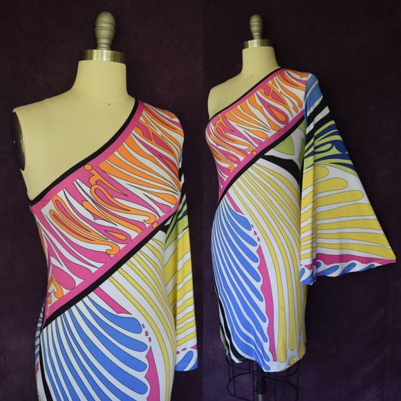 Analili Dresses & Skirts - ANALILL one shoulder puccie -esque dress